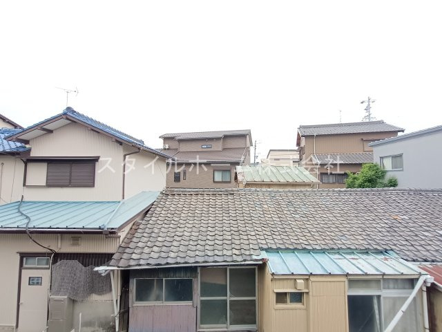 新栄町一本木貸家の展望