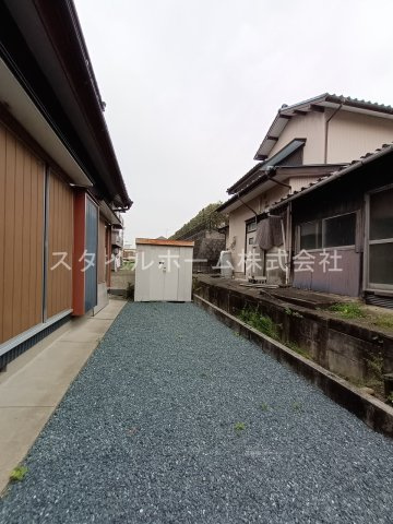 新栄町一本木貸家の庭