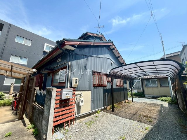 新栄町一本木貸家の外観