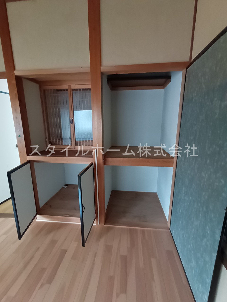 新栄町一本木貸家の内装