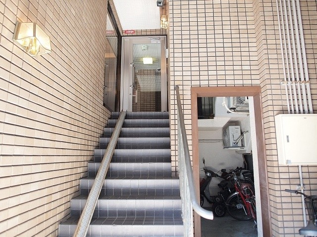 エスタイル北堀江のエントランス