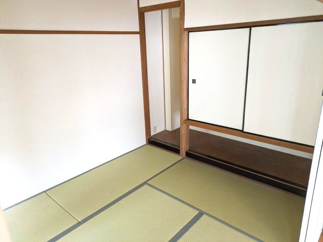 ラフィーヌ芦屋の和室