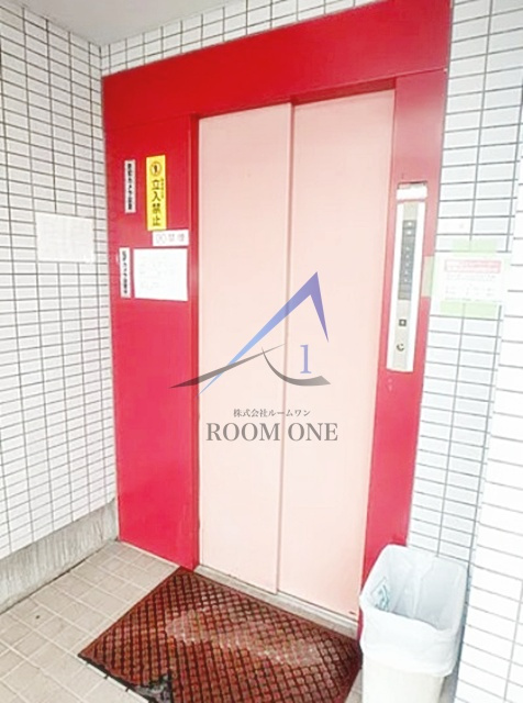 福住ビルのその他共用部分|エレベーターです。