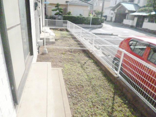 アーバン・ナウＢの庭