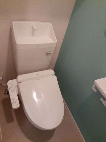 フィデール　リュウのトイレ|清潔感のあるトイレです