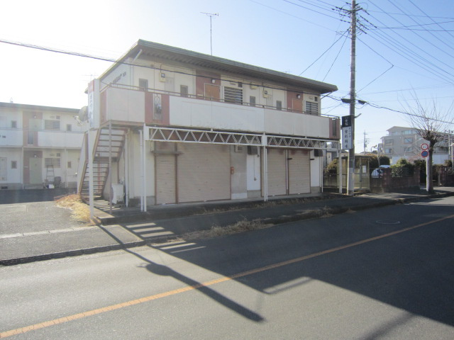 鴻巣市吹上富士見４丁目の店舗一部の外観