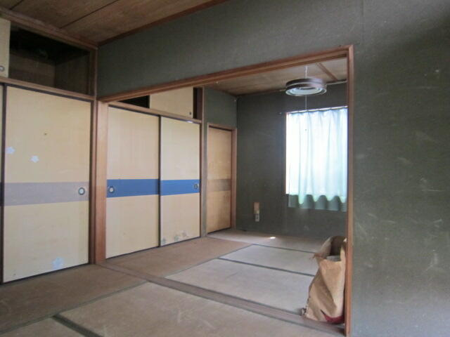 行田市行田の店舗一部の内装