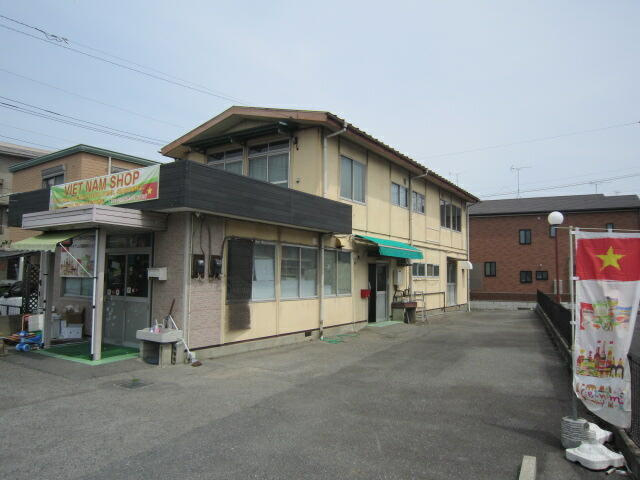 行田市行田の店舗一部の外観