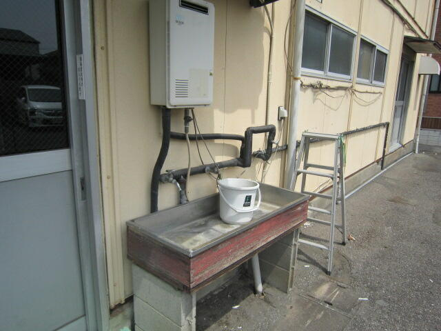 行田市行田の店舗一部の外観