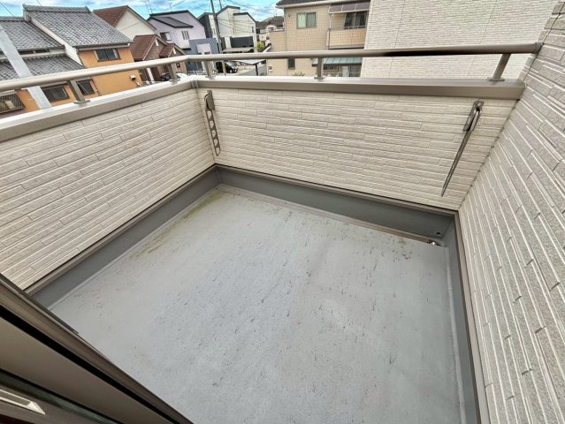 ボヌール東阿保C棟のバルコニー