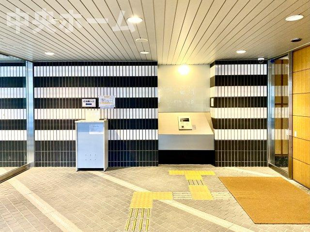 Wコンフォートタワーズイーストの防犯設備|【オートロック】オートロックシステムでセキュリティ充実。当たり前ですが、安全で安心して暮らすのって大事ですよね。お探しのご条件でオートロック付きの物件を探す方も多いですがやはりセキュリティは大事です。