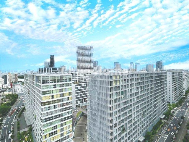 Wコンフォートタワーズイーストの展望|手を伸ばせば、ふれることが出来そうな環境が、そのままインテリアになったような印象です。その豊かな眺望にふさわしい空間には、通風・採光にも優れ、心地よい光と風があふれています