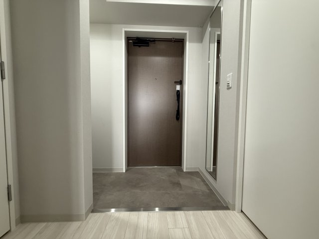 【玄関】Alivis三国本町 