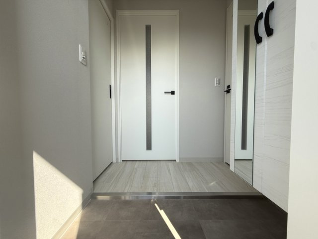 【玄関】Alivis三国本町