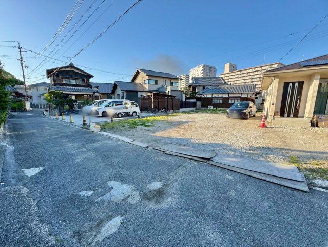 守山市勝部1丁目　建築条件無し売土地の前面道路含む現地写真