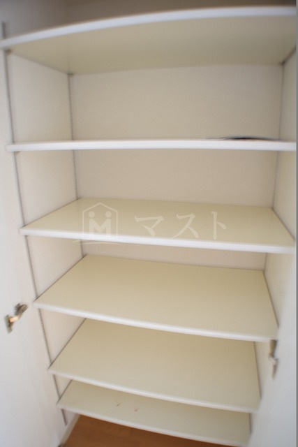 KDXレジデンス本町橋の玄関