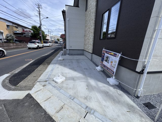 松戸市栄町６丁目新築戸建（栄町８期）の駐車場|駐車スペース完備