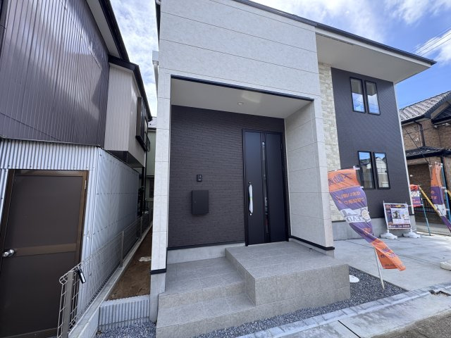 松戸市栄町６丁目新築戸建（栄町８期）のエントランス|エントランス・玄関ポーチ