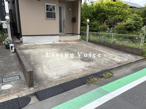【仲介手数料０円】相模原市中央区千代田5丁目　中古一戸建ての駐車場