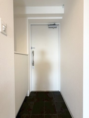 エグゼ難波WESTリバーの玄関