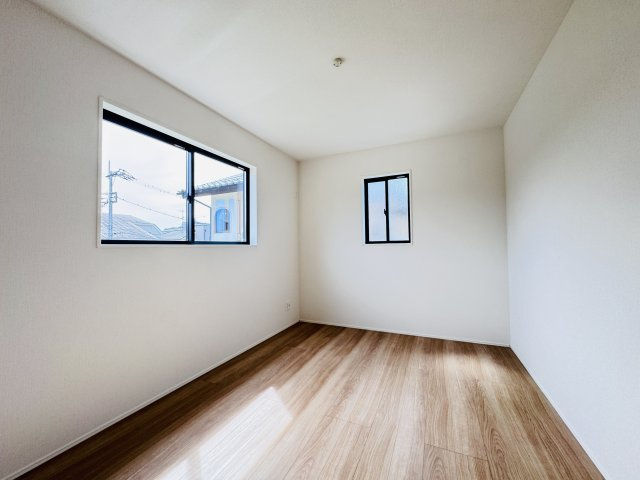 松戸市中根新築戸建の子供部屋|6帖洋室