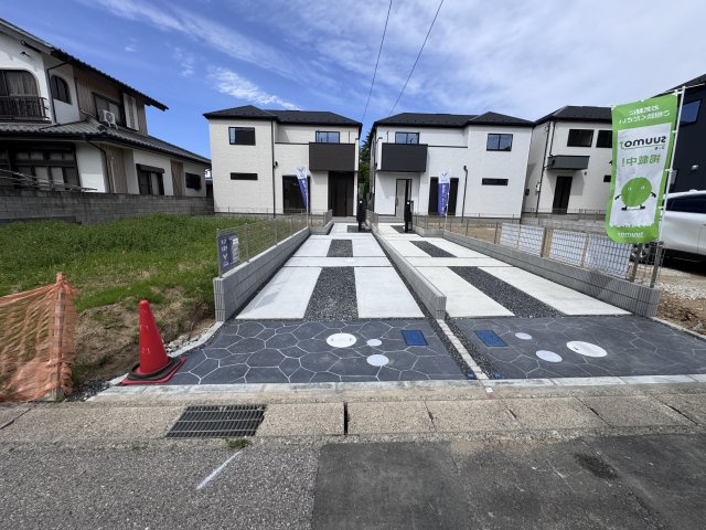松戸市中根新築戸建の駐車場|2号棟駐車スペース・縦列2台駐車可