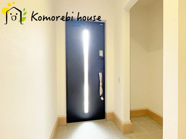 上尾市西宮下　7期　新築一戸建て　ケイアイグレース　01の玄関|毎日通る玄関はこちらです