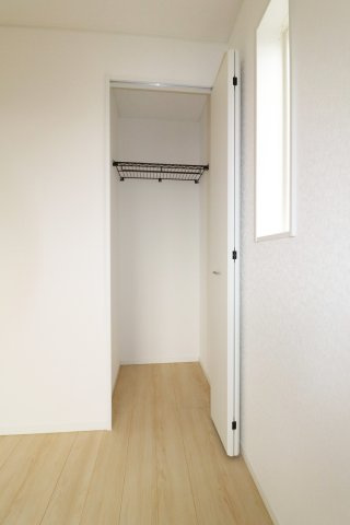 矢吹町一本木第6　　　7号棟　　　善郷小学校、矢吹中学区の収納