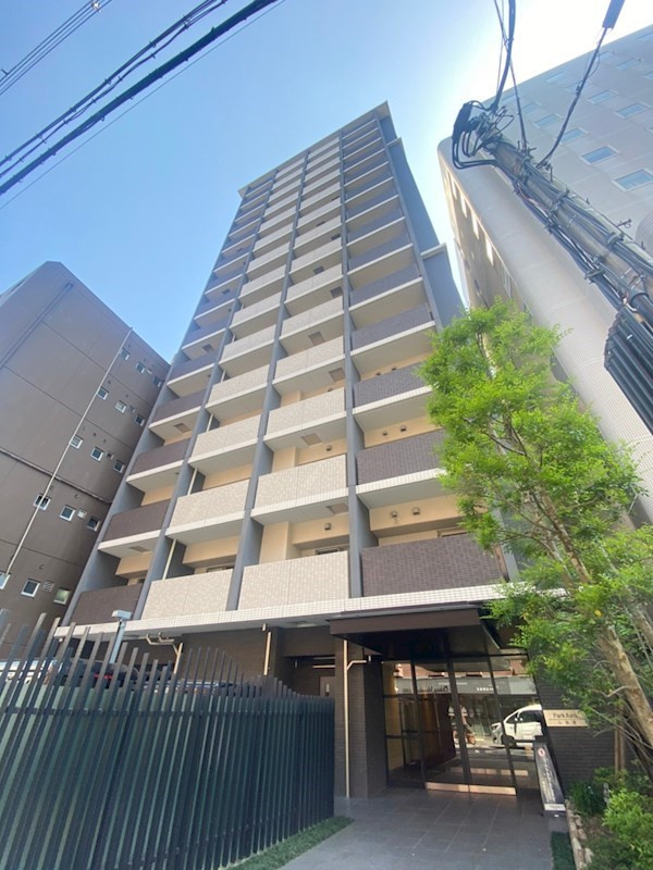 パークアクシス心斎橋の外観