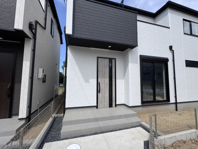 松戸市中根新築戸建のエントランス|エントランス・玄関ポーチ