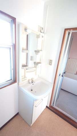 小山サンハイツの洗面所