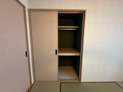 【収納】 | 北千里セントポリア | 約6帖の和室には、押入れ付き！奥行きのある押入れは、衣装ケースや季節家電の収納にも便利です。