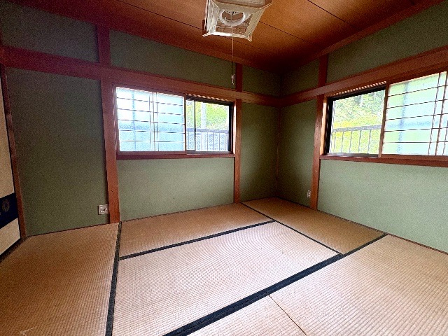 「ガレージのある広々庭」野市町西佐古　中古戸建の和室|落ち着く和の空間です。