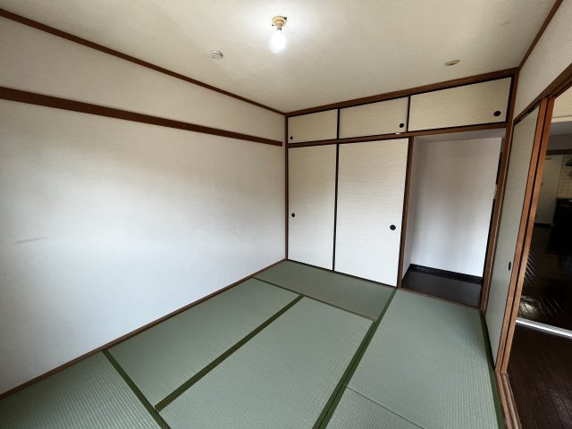 クレインパレス南大泉　A棟の和室