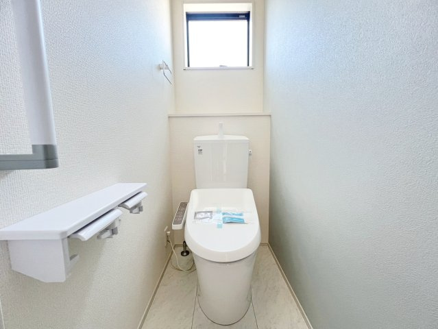 吉田町住吉13期　新築戸建のトイレ