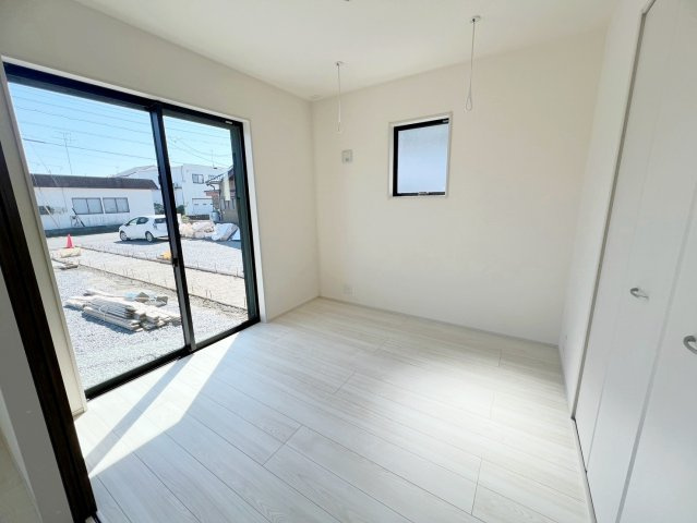吉田町住吉13期　新築戸建の洋室