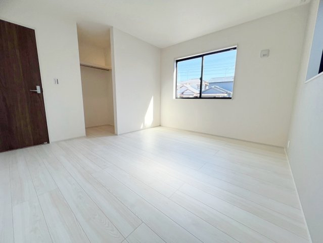 吉田町住吉13期　新築戸建の洋室