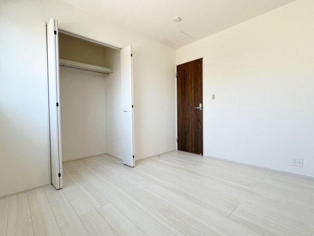 吉田町住吉13期　新築戸建の洋室
