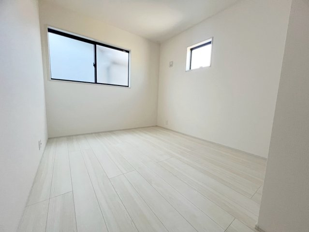 吉田町住吉13期　新築戸建の洋室