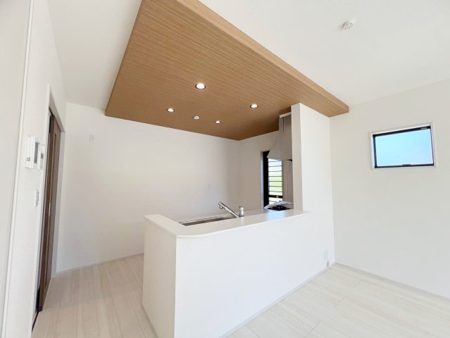 吉田町住吉13期　新築戸建のキッチン