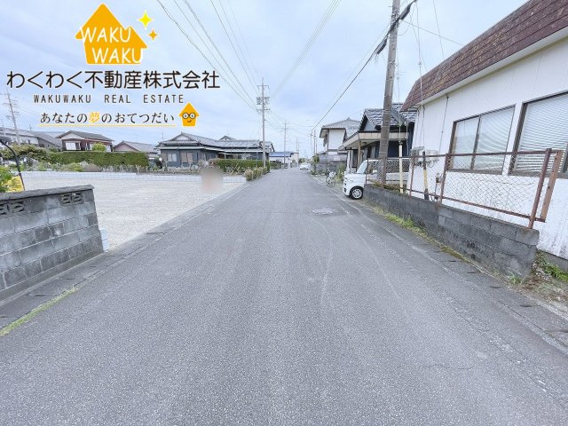 吉田町住吉13期　新築戸建の前面道路含む現地写真