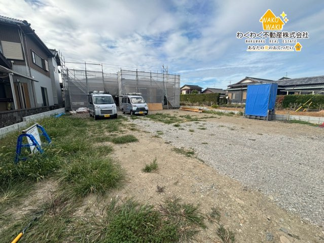 吉田町住吉13期　新築戸建の前面道路含む現地写真
