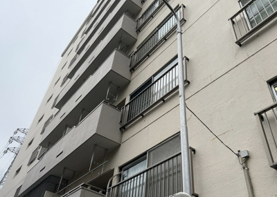 【外観】 | めじろ台コ－ポラス | マンションの外観は非常に重要なポイントです！外観の善し悪しは資産価値に大きな影響を与えます。外観のいいマンションを購入することで、高値で売却がしやすく、買い手が見つかりやすいというメリットがあります。