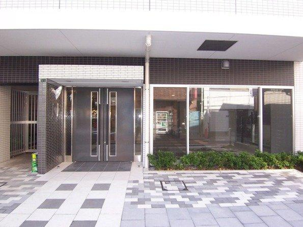 クレアール巣鴨のエントランス