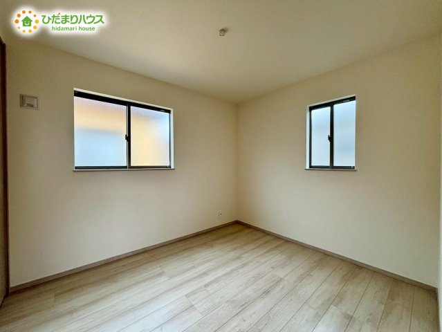 野田市山崎2071番　新築戸建　A号棟の子供部屋|窓が多く、明るい空間を演出してくれます(*^^*)					
