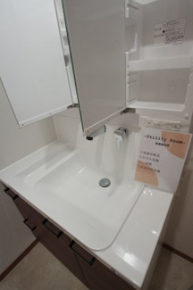 【洗面所】 | 【仲介手数料無料！！】稲城市平尾2丁目　リフォーム済み戸建て　4499万円