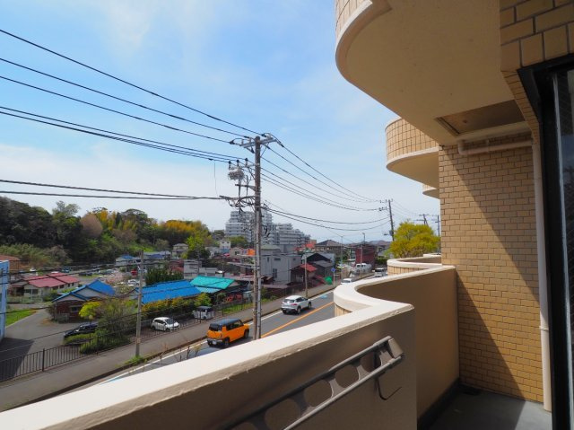 海まで5分！ライオンズマンション湘南秋谷　4階の展望|開放感ある眺望