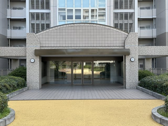 オーク・スクエア西神中央７番館のエントランス