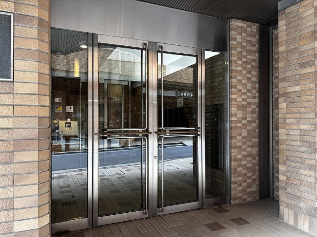 マンションアクロス西巣鴨のエントランス|マンションアクロス西巣鴨：「西巣鴨」駅徒歩４分！