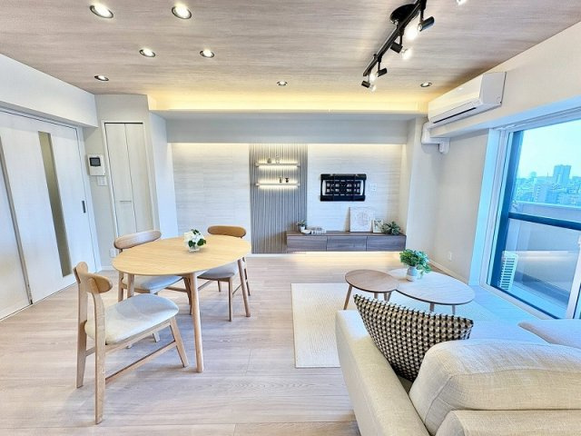 マンションアクロス西巣鴨の居間・リビング|マンションアクロス西巣鴨：リビングダイニングにはエアコンが付いております！